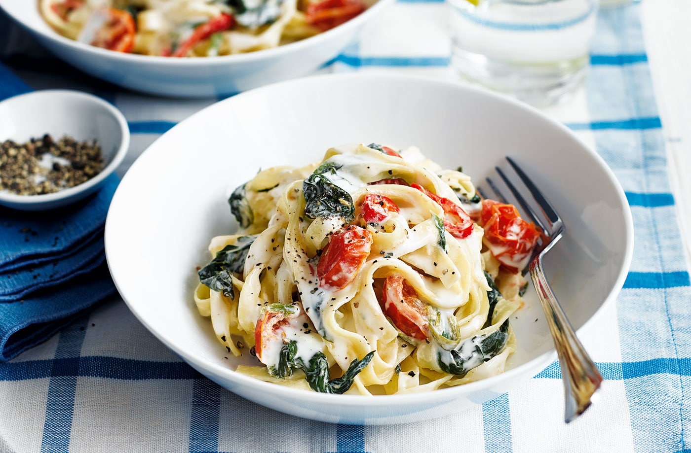 Creamy tomato and chilli pasta