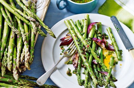 Image of "Asparagus with salsa verde"