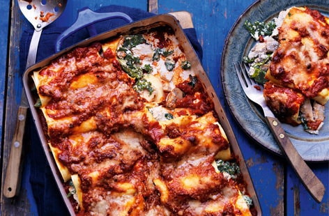 Image of "Chicken, mushroom and kale cannelloni"