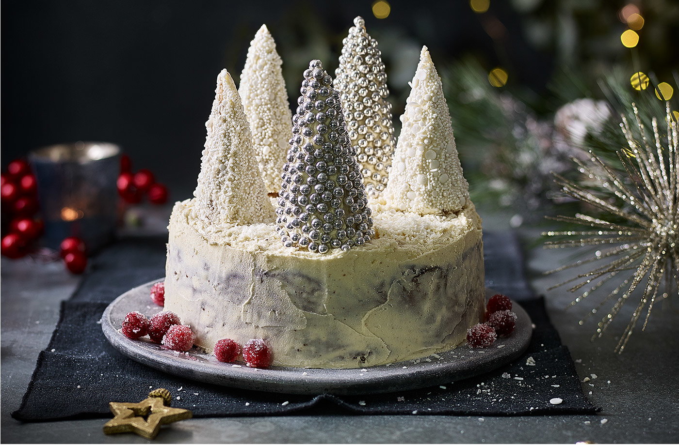 Sparkly Christmas forest cake