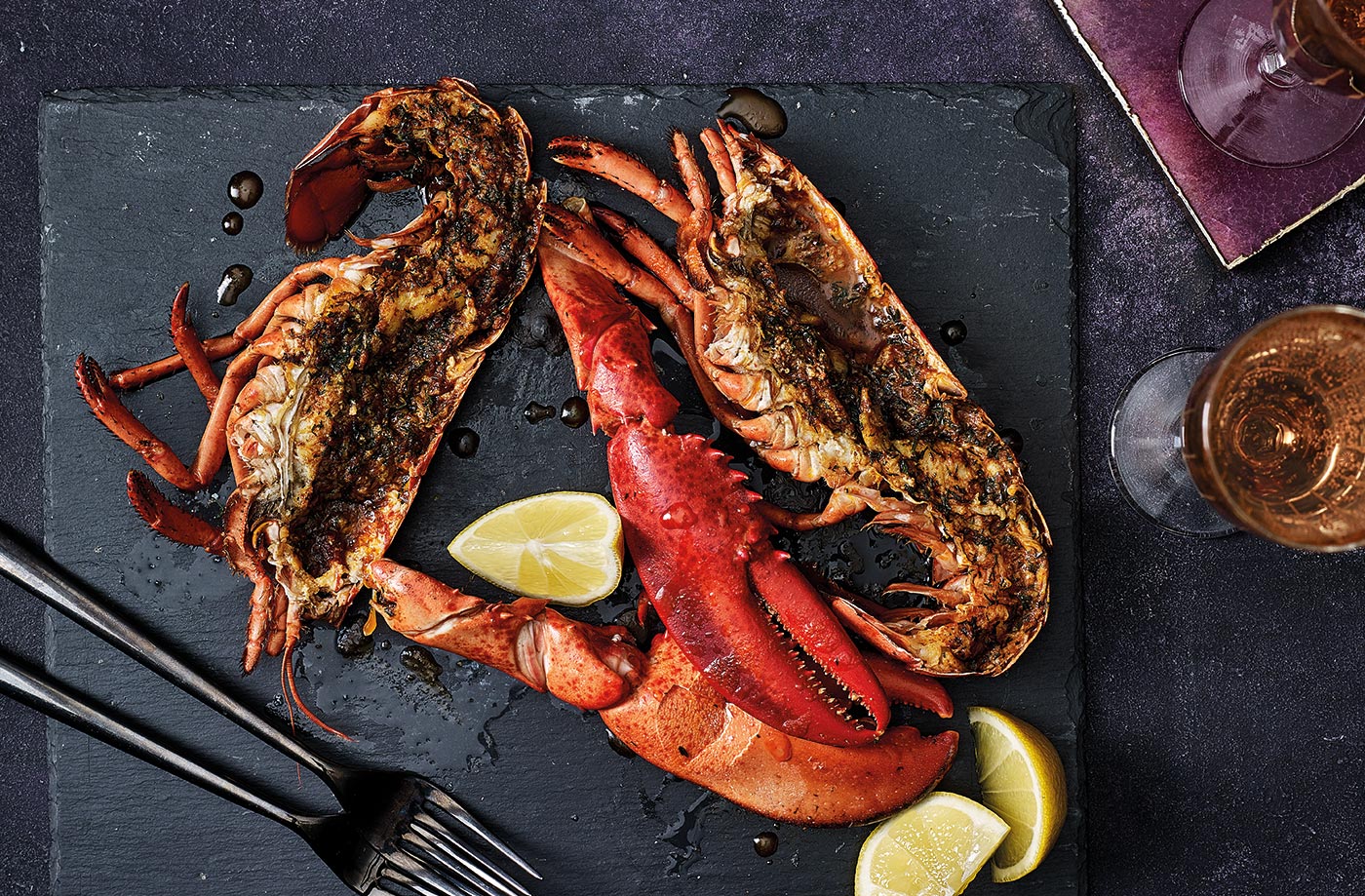 Grilled lobster with lemon and paprika butter