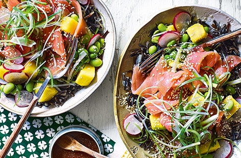Image of "Hawaiian-style smoked salmon poké"
