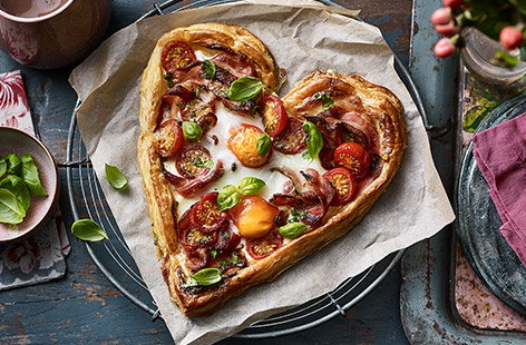 Breakfast heart tart
