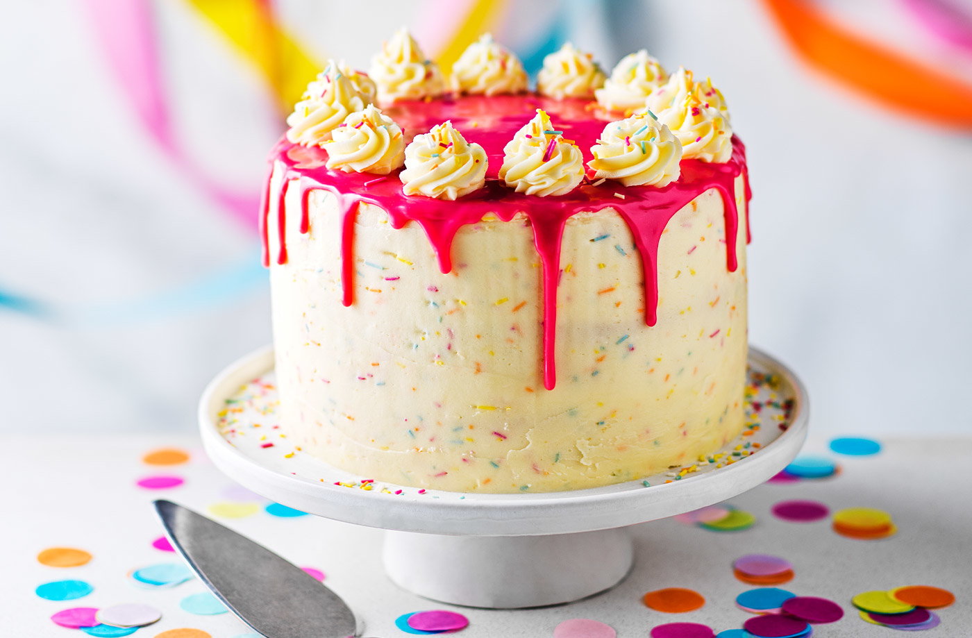 Prosecco and raspberry cake