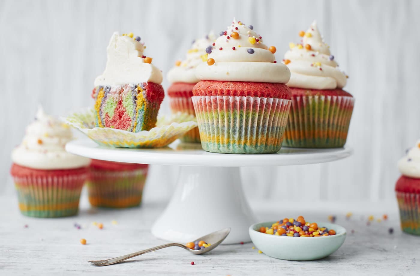 Rainbow cupcakes