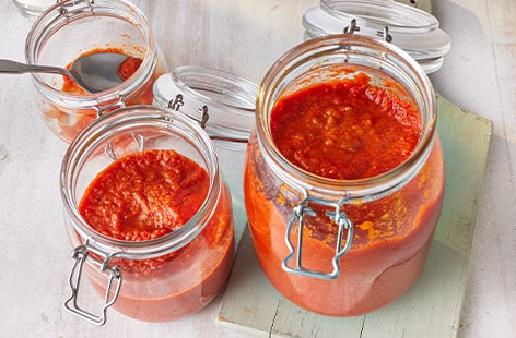 Image of "Spicy pepper and tomato sauce"