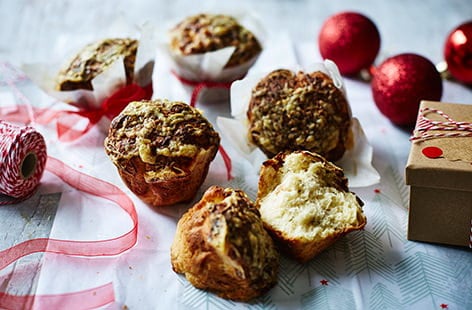 Image of "Rosemary, gruyère and bacon mini panettones"