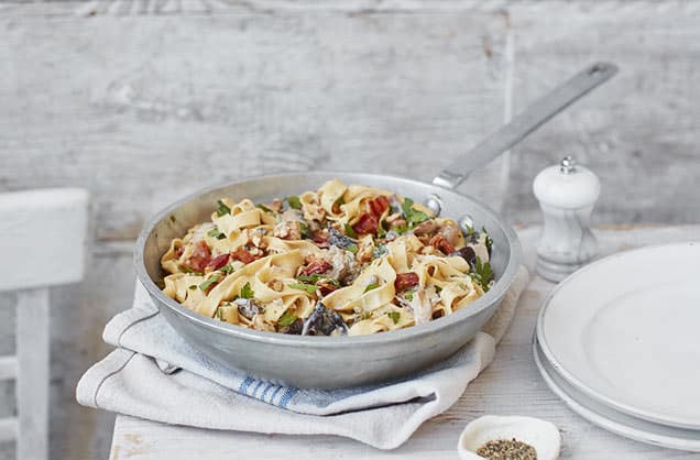 Gorgonzola and mushroom tagliatelle