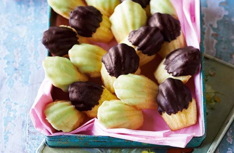 Image of "Dark chocolate and lime madeleines"