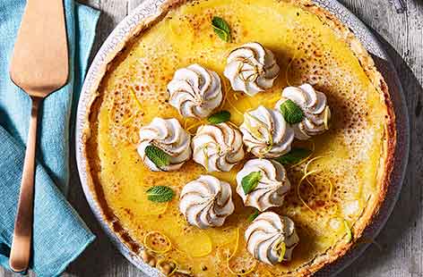 Image of "Lemon meringue brûlée tart"