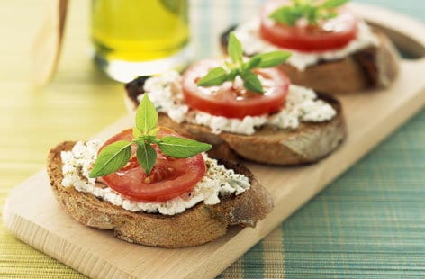 Image of "Goat's cheese and tomato crostini"