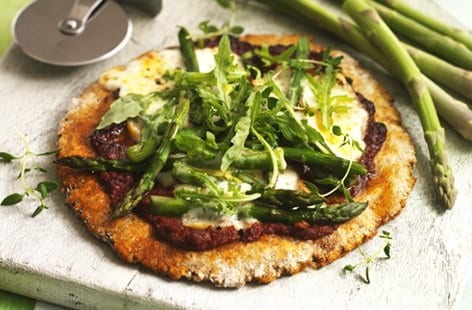 Wholemeal asparagus and Taleggio pizza