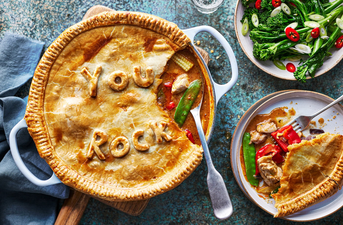 Red Thai chicken curry pie