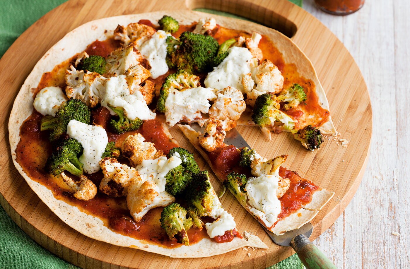 Harissa roasted veg flatbread