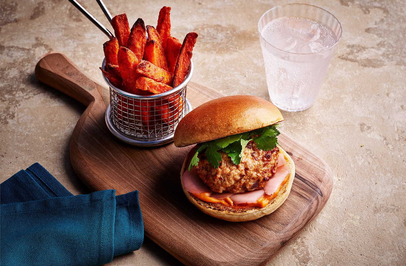Spicy air-fryer turkey burgers