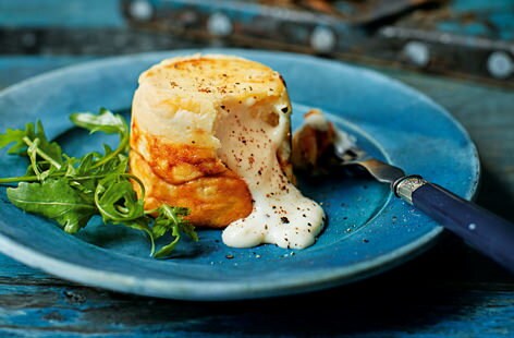 Image of "Oozy cauliflower cakes"