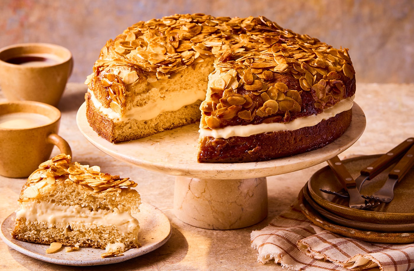 Bee sting cake