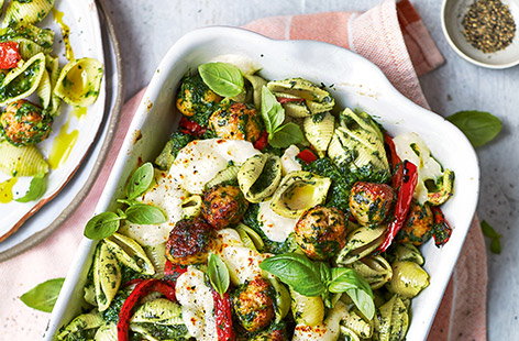 Image of "Pesto and chicken meatball bake"