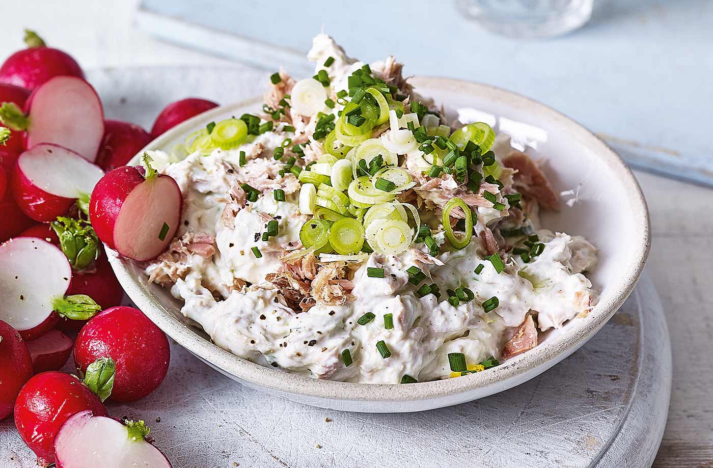 Tuna and herb dip