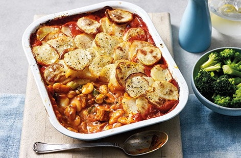 Image of "Tuna and butter bean pie "