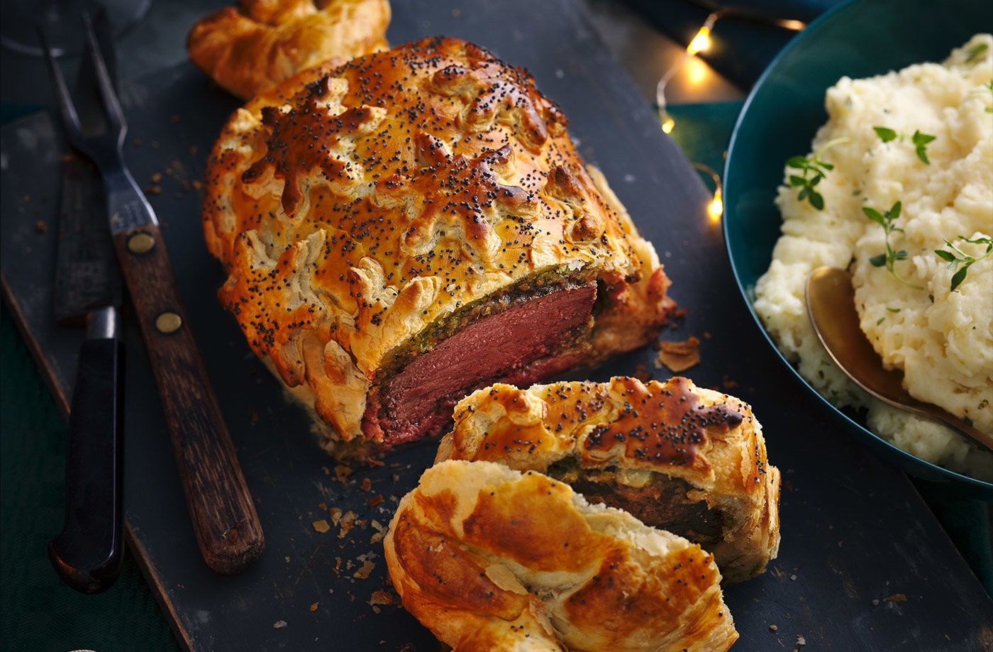 Christmas cracker beef wellington