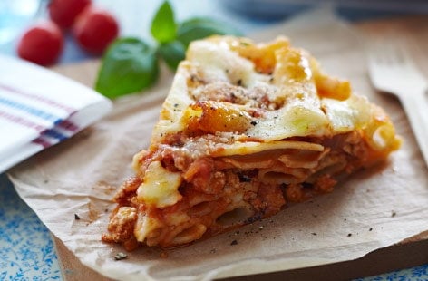 Image of "Turkey and tomato pasta cake"