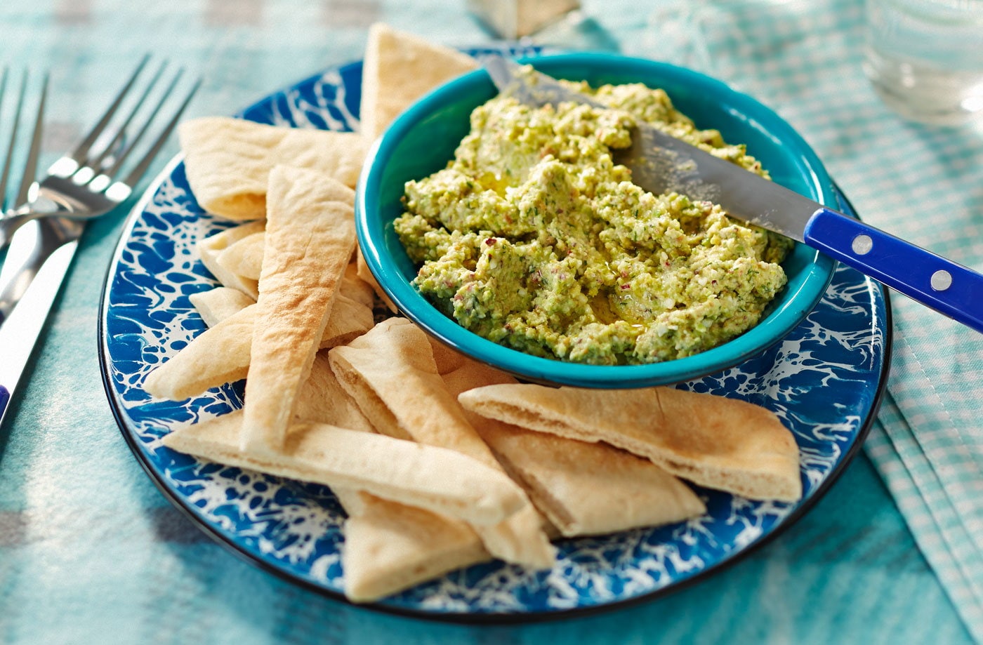 Broad bean, feta and pistachio dip