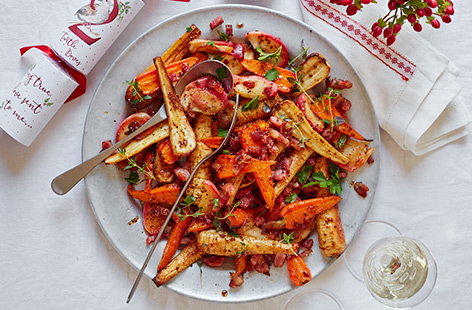 Image of "Roasted carrots and parsnips with bacon and apples"