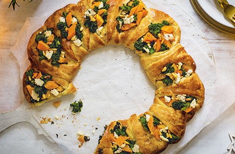 Image of "Squash and kale wreath"