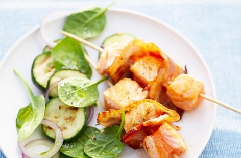 Image of "Bacon and salmon brochettes"