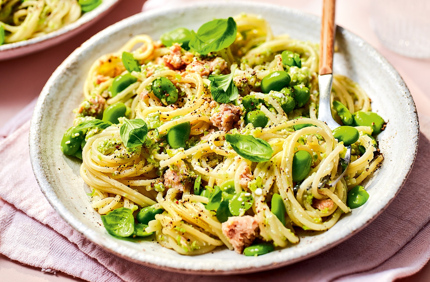 Creamy broad bean and salmon pasta