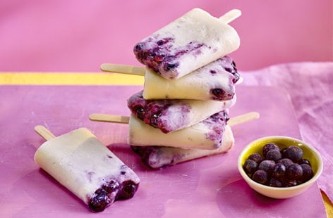 Image of "3-ingredient blackcurrant milk pops"