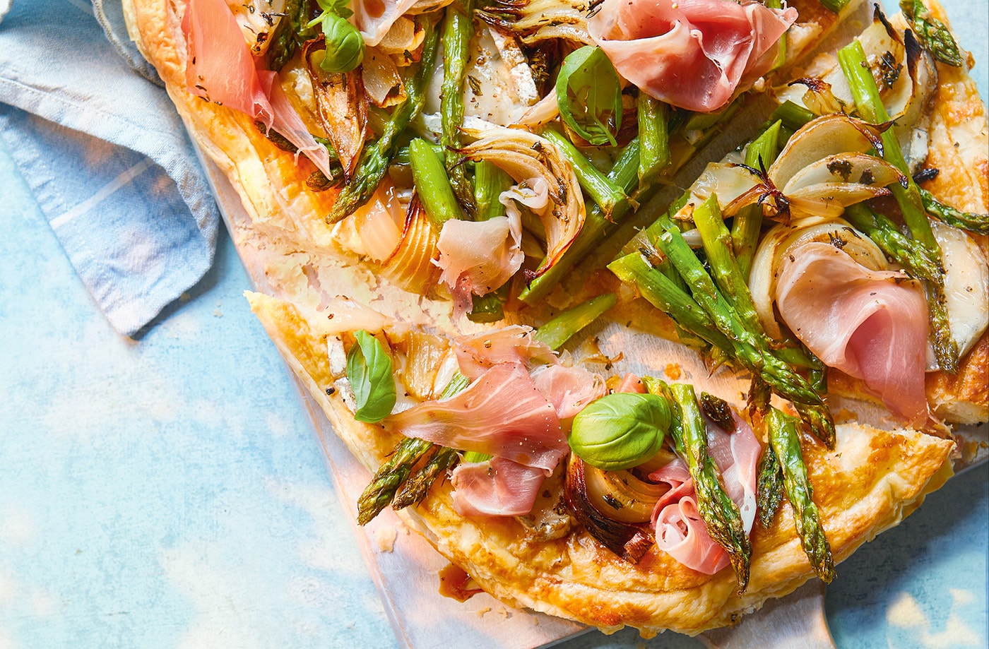 Asparagus, prosciutto and goat's cheese tart