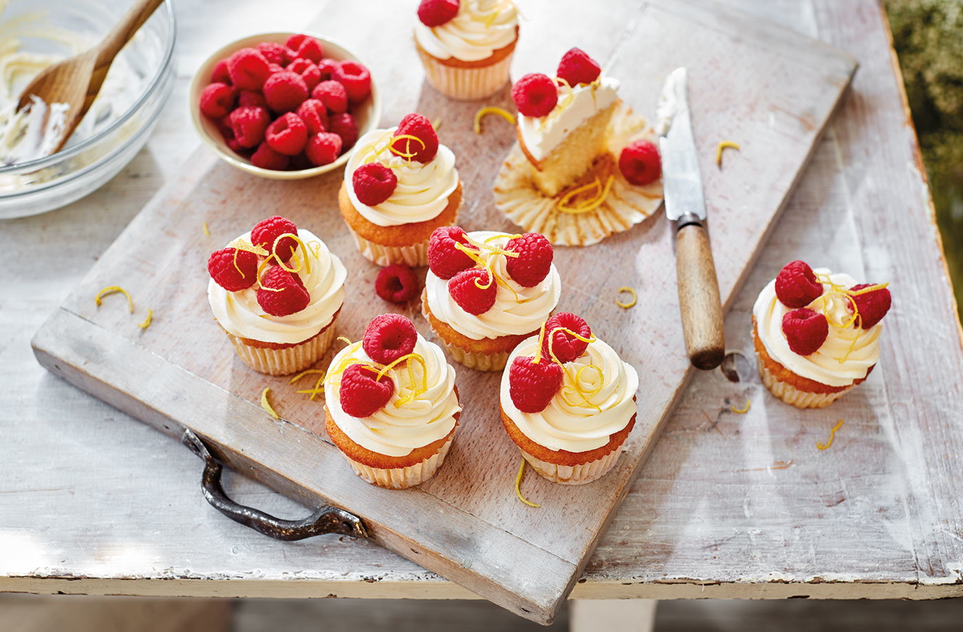 Elderflower and lemon cupcakes