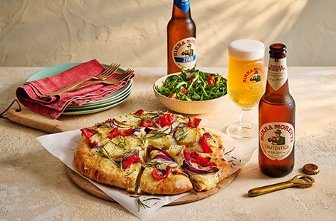 Image of "Potato, red onion and rosemary pizza"