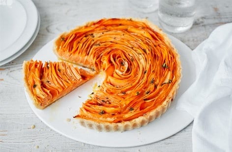Image of "Sweet potato, thyme and Parmesan flower tart"