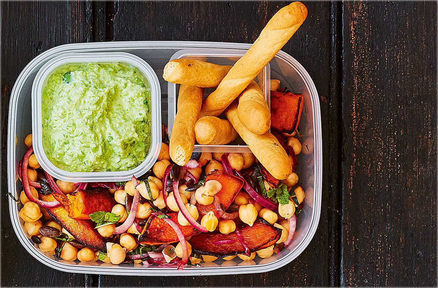 Butternut salad with pea and goat’s cheese dip