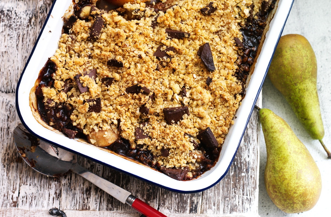 Spiced pear and chocolate crumble
