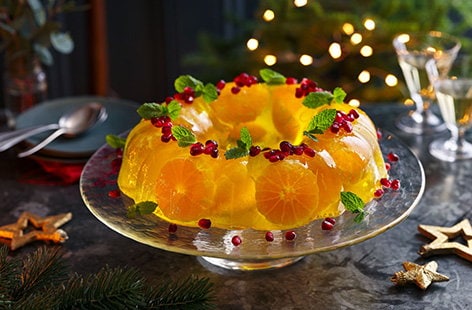 Image of "Tangerine gin and tonic jelly"