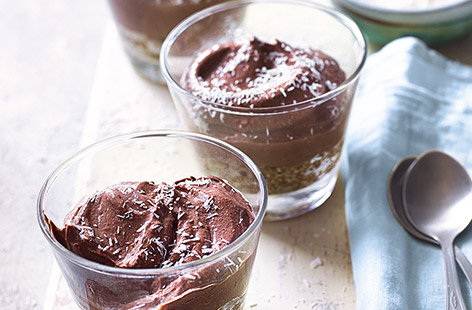 Image of "Vegan no-bake chocolate and coconut 'cheesecakes'"