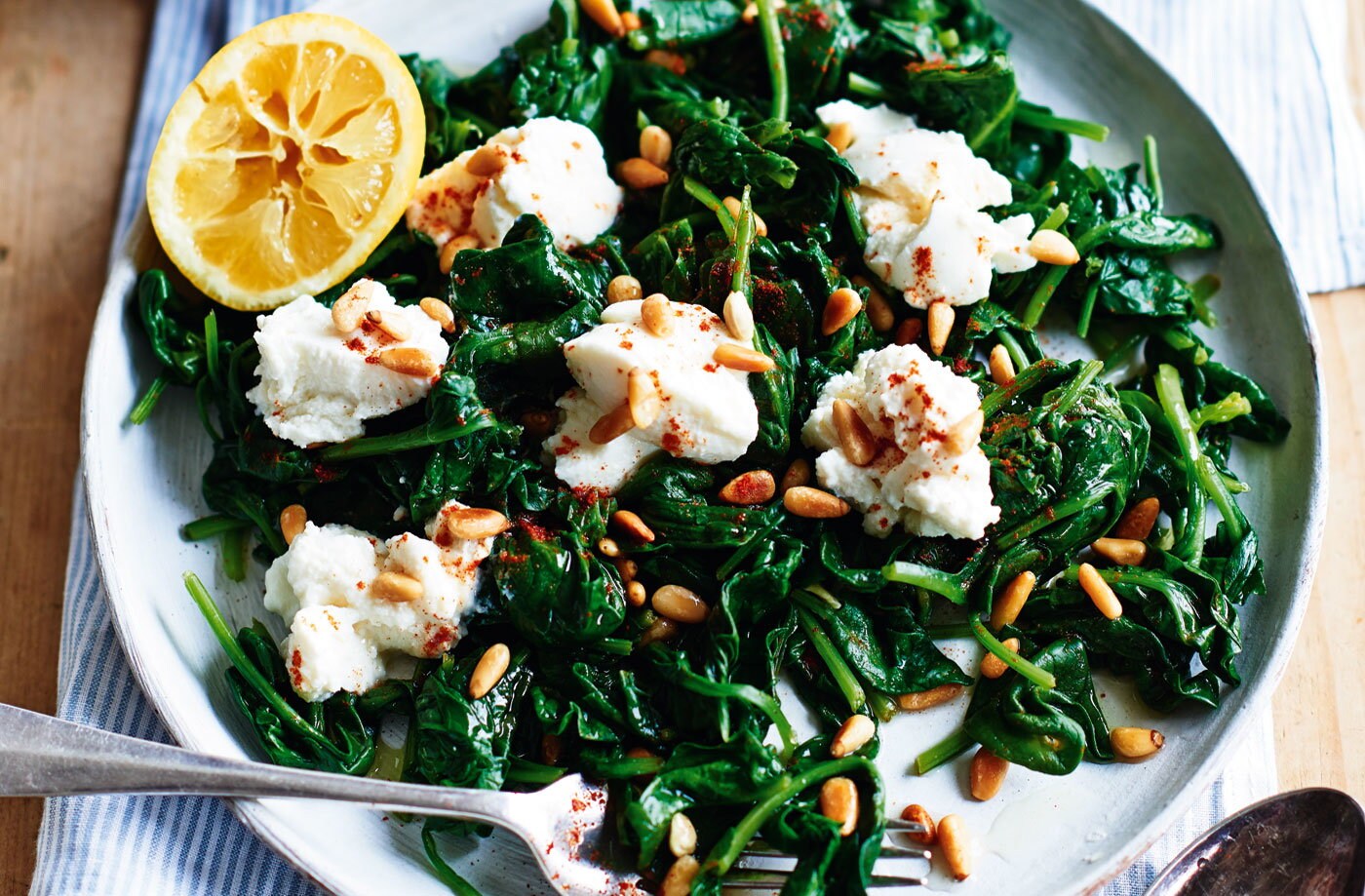 Spinach with pine nuts and ricotta
