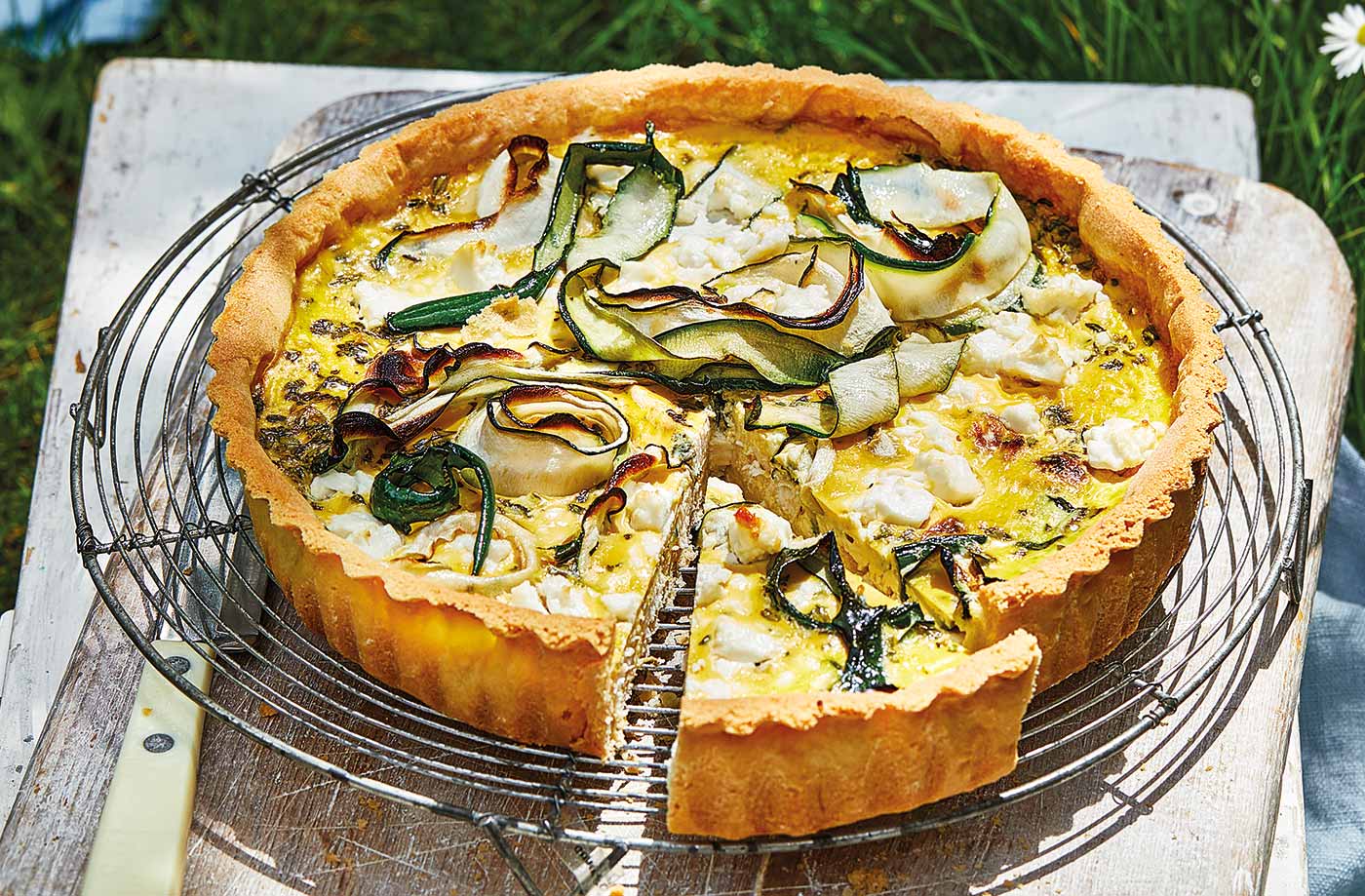 Chicken, courgette and feta quiche