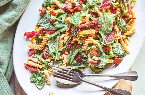 Image of "Creamy bacon pasta salad"