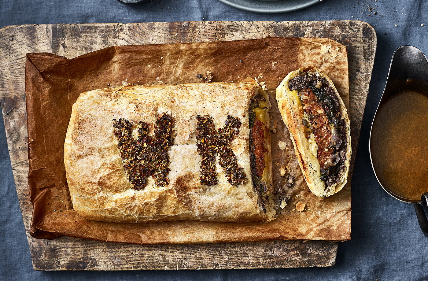 Vegan 'cheeseburger' wellington
