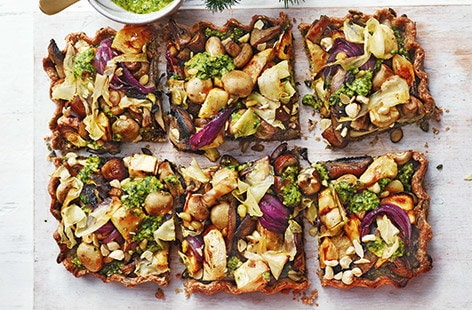 Image of "Mushroom nut roast tart with pesto"