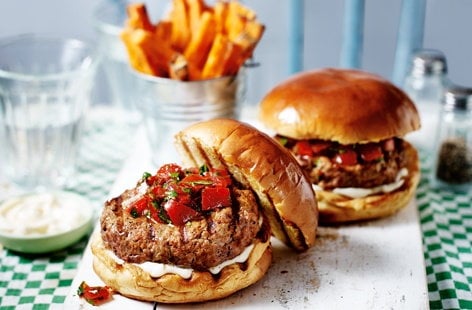 Image of "Spicy burgers with salsa and sweet potato fries"
