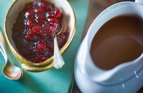 Image of "Cranberry and sloe gin sauce"