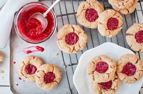 Image of "Almond and raspberry chia jam drops"