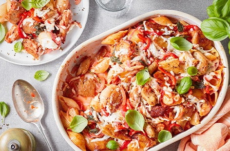 Image of "Spicy vegan 'chicken' pasta bake"
