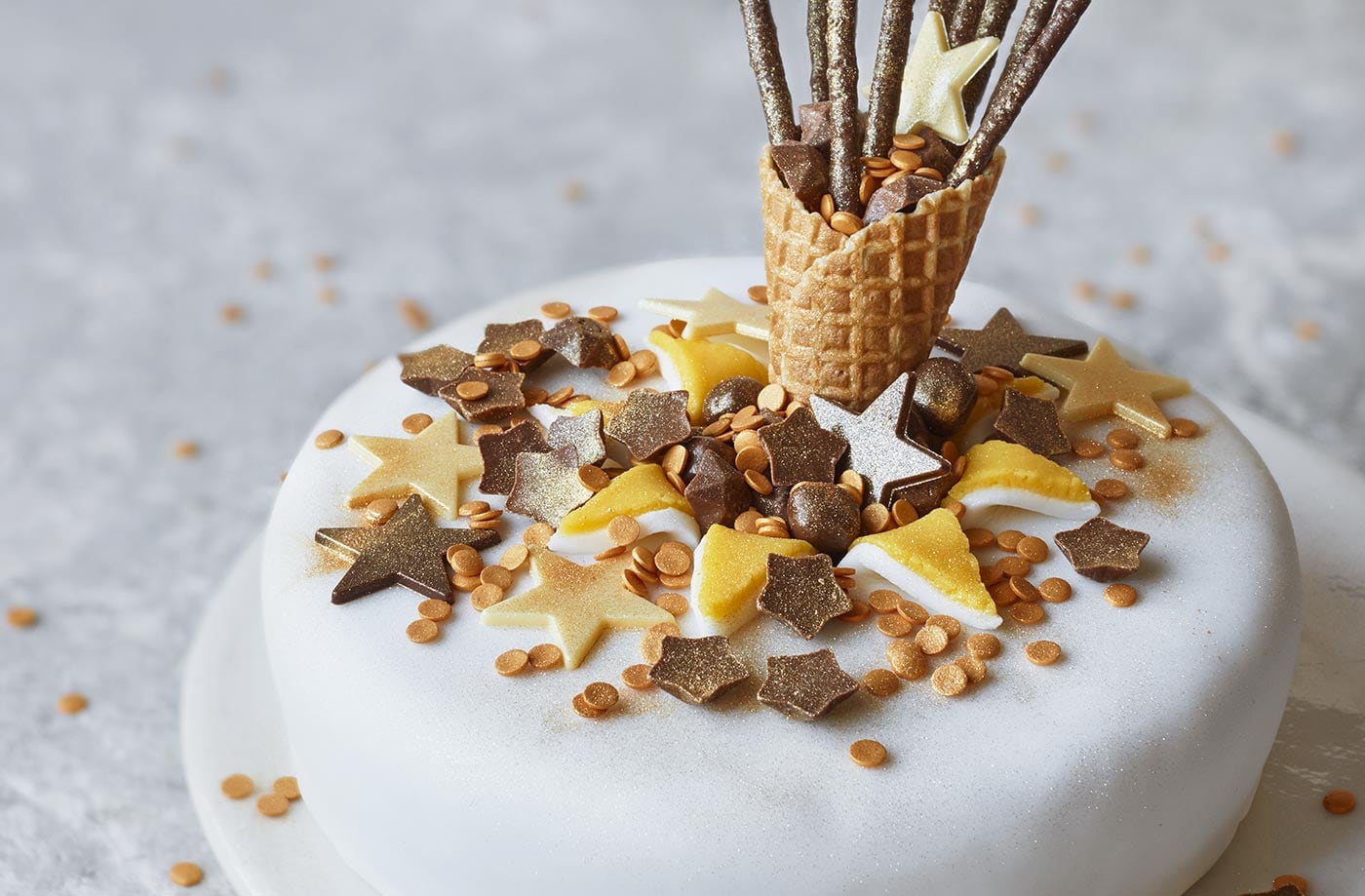 Confetti cannon cake